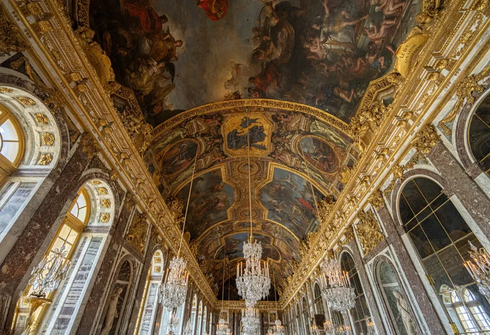 Versailles après la fermeture, maisons de luxe en privé